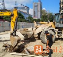 我想看操逼黄色电影高温下的坚守｜道路建设者用汗水铺就畅通路